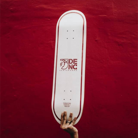 skateboard furious blanc