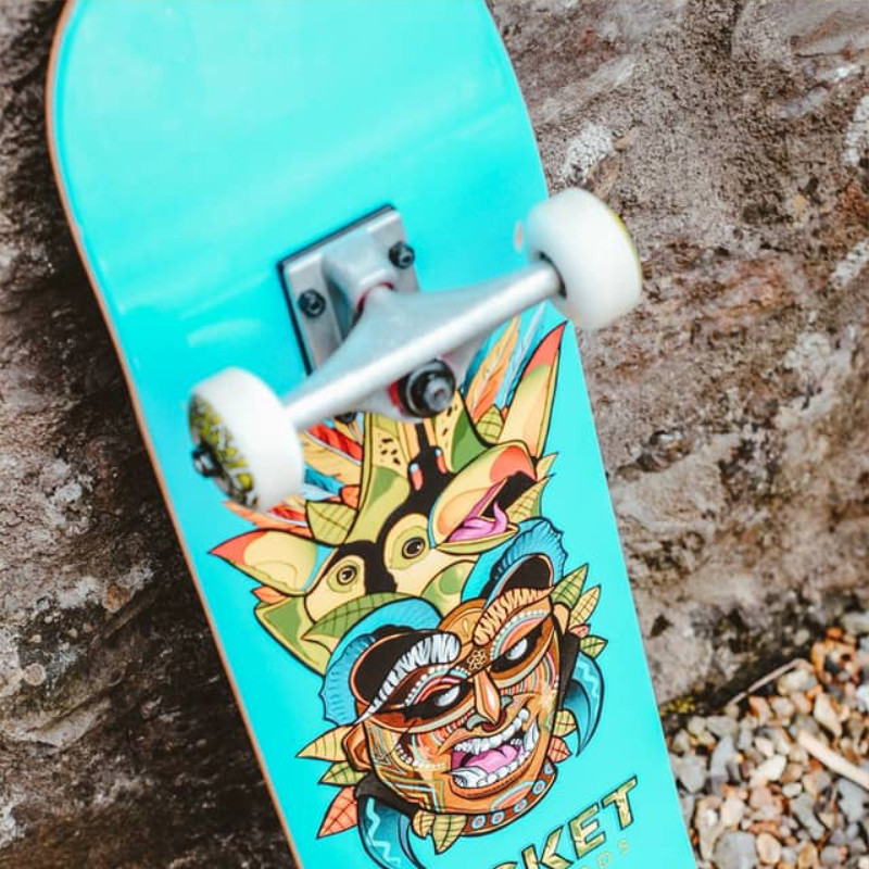 skateboard furious bleu skateboard furious bleu